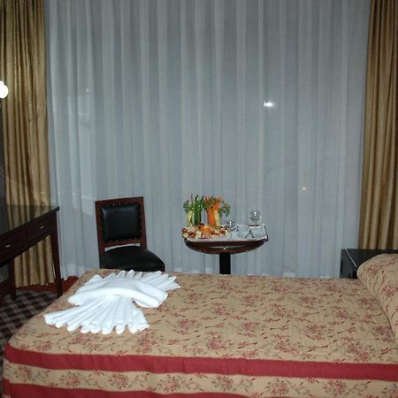 Kecik Hotel Istanbul Exterior foto
